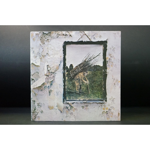 65 - Vinyl - Led Zeppelin IV / Four Symbols LP on Atlantic 2401012. Original UK pressing, Version 8, B 3 ... 