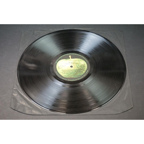 7 - Vinyl - The Beatles White Album No. 0331978, Stereo top loader, black inners, 4 photos & poster. Sle... 