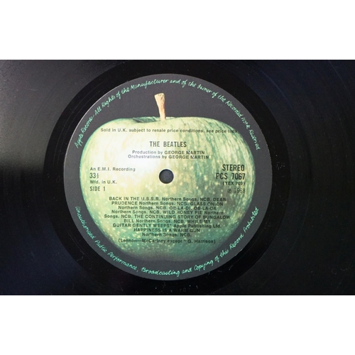 7 - Vinyl - The Beatles White Album No. 0331978, Stereo top loader, black inners, 4 photos & poster. Sle... 