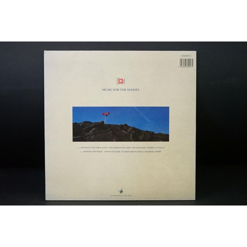 907 - Vinyl - Depeche Mode Music For The Masses on Mute Records (STUMM 47) clear vinyl version.  Sleeve Vg... 