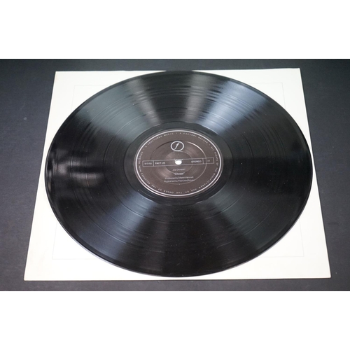 920 - Vinyl - 3 Joy Division Original UK albums to include: Unknown Pleasures (Textured sleeve, printed in... 