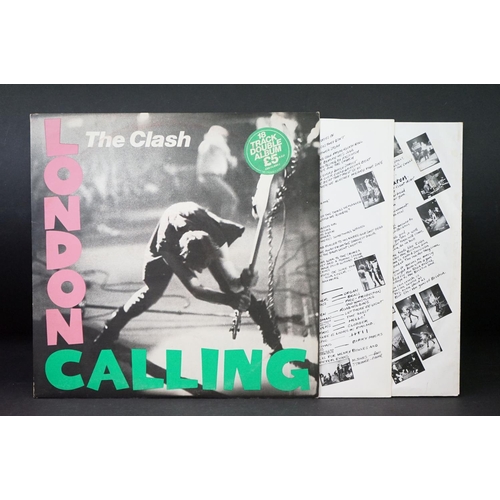 927 - Vinyl - 4 The Clash original UK albums and one 12” single to include: The Clash (1st Pressing Cop. C... 