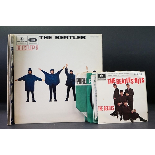 940 - Vinyl - 3 Beatles LPs, 2 EPs and 7 7