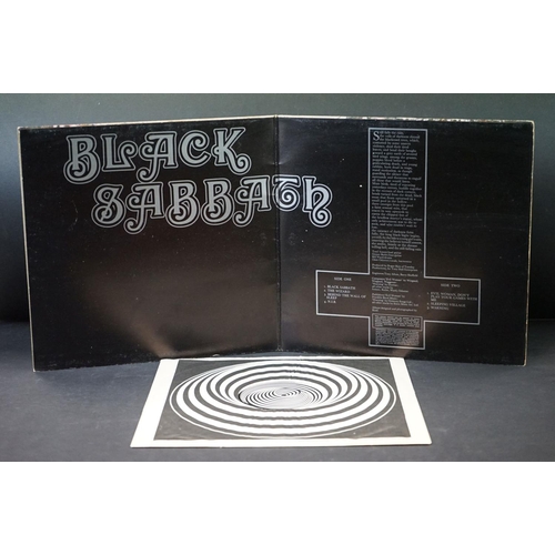 950 - Vinyl - Black Sabbath self titled on Vertigo Records V06, small swirl label with Dunbar credit, Vert... 