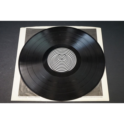 950 - Vinyl - Black Sabbath self titled on Vertigo Records V06, small swirl label with Dunbar credit, Vert... 