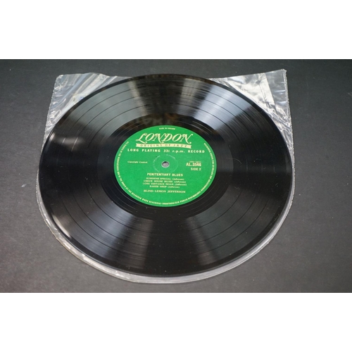 1021 - Vinyl - Blues, 3 Original UK 1950’s 10” albums on London records by Blind Lemon Jefferson to include... 