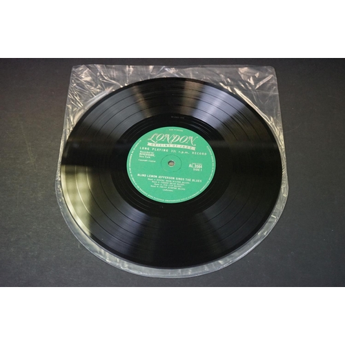 1021 - Vinyl - Blues, 3 Original UK 1950’s 10” albums on London records by Blind Lemon Jefferson to include... 