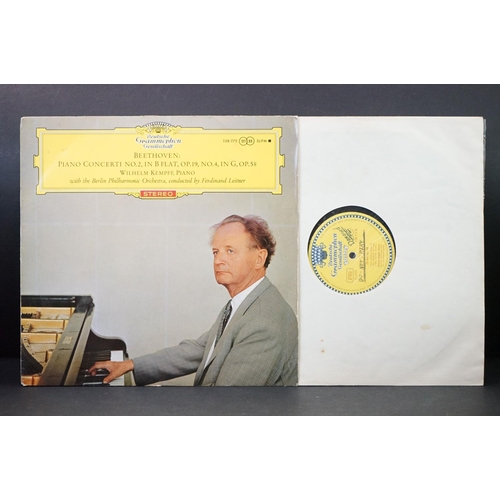 1051 - Vinyl - 13 Classical LPs including Stereo examples featuring George Szell Beethoven Symphony No. 5 o... 