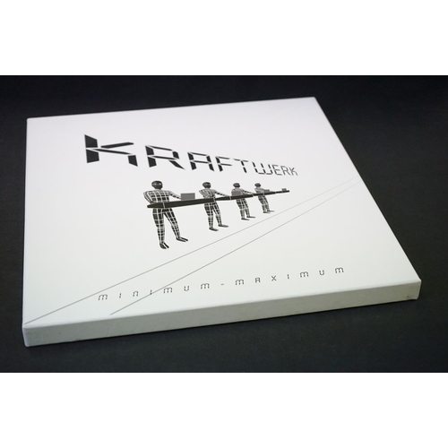 507 - Vinyl - Kraftwerk – Minimum-Maximum box set on EMI7243 5 60611 1 8.  Ex box, vinyl unplayed