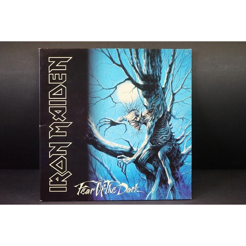 991 - Vinyl - Twelve Iron Maiden LP's to include Fear Of The Dark (EMD 1032), Iron Maiden (FA 41 3121 1), ... 