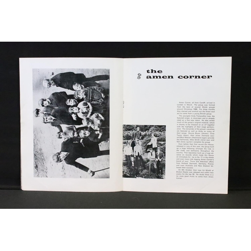 1116 - Music Memorabilia - Tour programme for the 1967 winter tour featuring Jimi Hendrix, The Pink Floyd, ... 