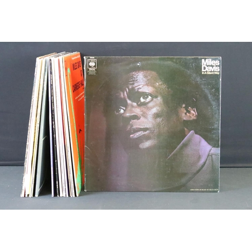 1017 - Vinyl - 19 Miles Davis LPs to include some reissues, featuring At Carnegie Hall, In A Silent Way, My... 