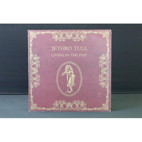 132A - Vinyl - 8 Jethro Tull albums including: Stand Up, Aqualung, Living In The Past (with Promo Press Rel... 