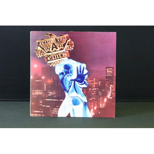 132A - Vinyl - 8 Jethro Tull albums including: Stand Up, Aqualung, Living In The Past (with Promo Press Rel... 