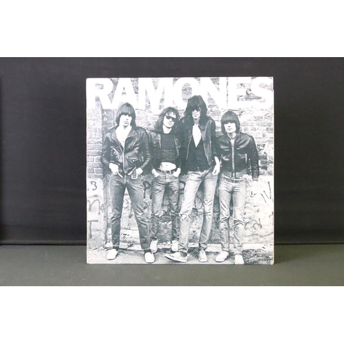 476A - Vinyl - 3 The Ramones original UK pressing albums to include: Ramones (9103 253, with printed insert... 