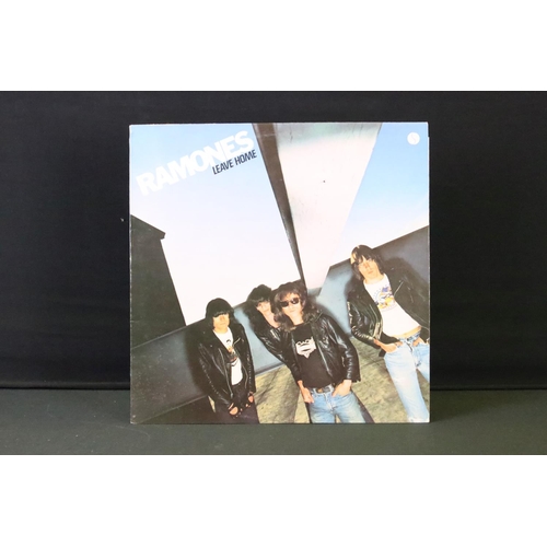 476A - Vinyl - 3 The Ramones original UK pressing albums to include: Ramones (9103 253, with printed insert... 