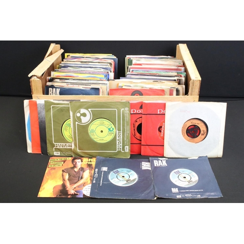 280 - Vinyl - Over 200 Rock / Pop, mainly 1970’s 7” singles including foreign pressings to include: The Mo... 