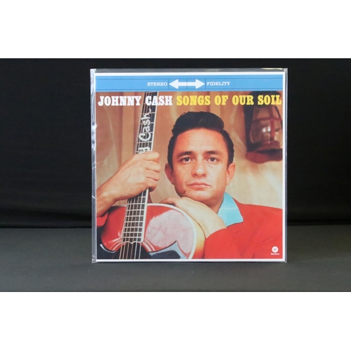 870 - Vinyl - Over 50 Johnny Cash LPs including original pressings and reissues, and a 5LP Sun Records box... 