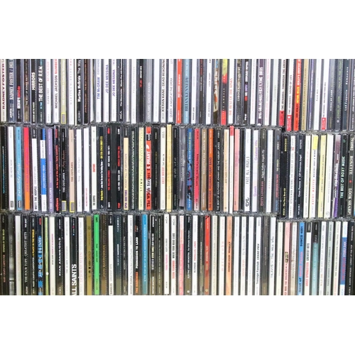 1137A - CDs - Approx 300 Rock & Pop CDs including Oasis, Led Zeppelin, Kings Of Leon, White Stripes, Bob Mar... 