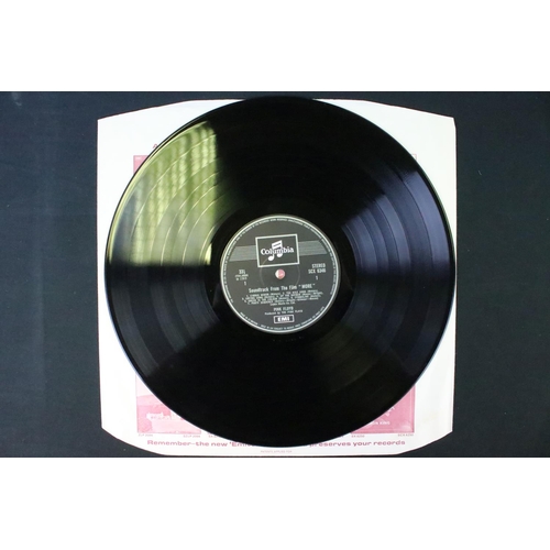 549 - Vinyl - 4 Pink Floyd LPs to include Dark Side Of The Moon (SHVL 804) with 2 posters and 2 stickers A... 