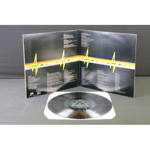 549 - Vinyl - 4 Pink Floyd LPs to include Dark Side Of The Moon (SHVL 804) with 2 posters and 2 stickers A... 