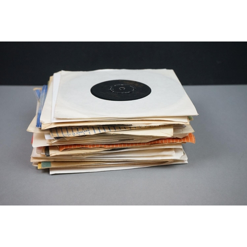 257 - Vinyl - Northern Soul / Soul / Funk - 24 UK pressing singles on such labels including London, Island... 