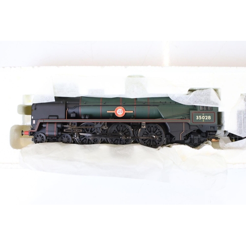 10 - Two boxed Hornby OO gauge locomotives to include ltd edn R2685 SR 4-6-2 West Country Class Bude lcom... 