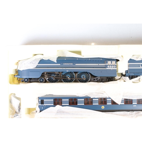 4 - Boxed ltd edn Hornby OO gauge R3092 Coronation Scot Train Pack, complete with certificate