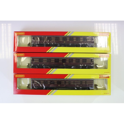 37 - Boxed Hornby Railroad R4873 LMS Coronation Scot Coach Pack, complete and excellent