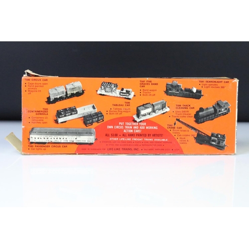 70 - Five OO / HO gauge locomotives to include boxed Bachmann 31050 LNER 0-6-0T J72 Class, boxed Triang R... 