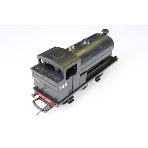 70 - Five OO / HO gauge locomotives to include boxed Bachmann 31050 LNER 0-6-0T J72 Class, boxed Triang R... 