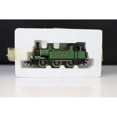 70 - Five OO / HO gauge locomotives to include boxed Bachmann 31050 LNER 0-6-0T J72 Class, boxed Triang R... 