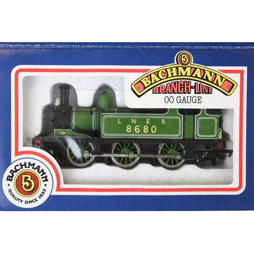 70 - Five OO / HO gauge locomotives to include boxed Bachmann 31050 LNER 0-6-0T J72 Class, boxed Triang R... 