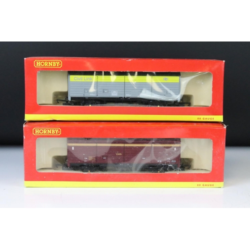 71 - 10 Boxed OO gauge items of rolling stock to include 3 x Bachmann (33026, 33830 & 37653) and 7 x Horn... 