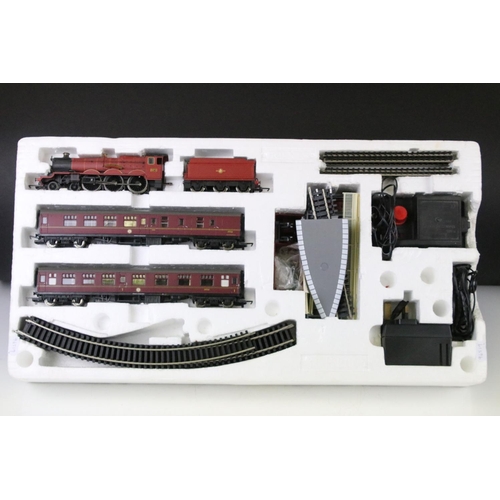 72 - Hornby Harry Potter Hogwarts Express train set, appears complete but without outer box plus a boxed ... 