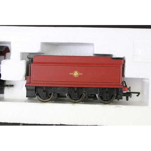 72 - Hornby Harry Potter Hogwarts Express train set, appears complete but without outer box plus a boxed ... 