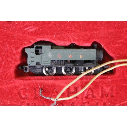 74 - Quantity of model railway to include a boxed N gauge Graham Farish GWR Green Loco Goods Set NGS2 (ne... 