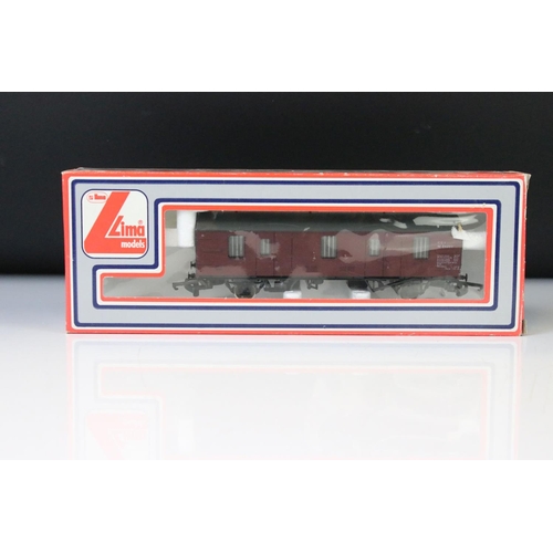 74 - Quantity of model railway to include a boxed N gauge Graham Farish GWR Green Loco Goods Set NGS2 (ne... 