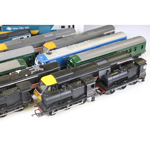 100 - 17 OO gauge locomotives & railcars to include 9 x Hornby InterCity examples