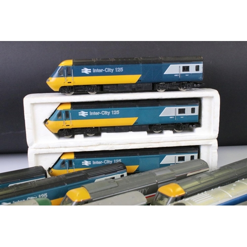 100 - 17 OO gauge locomotives & railcars to include 9 x Hornby InterCity examples