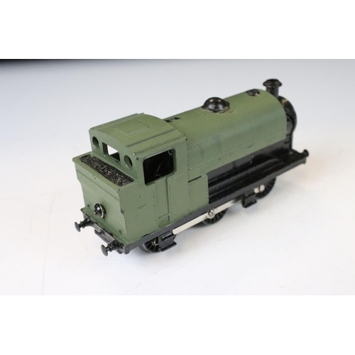 82 - 16 OO gauge locomotives to include Hornby Queen Elizabeth II in maroon livery, Hornby Monty LMS in b... 