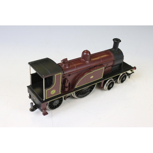 82 - 16 OO gauge locomotives to include Hornby Queen Elizabeth II in maroon livery, Hornby Monty LMS in b... 