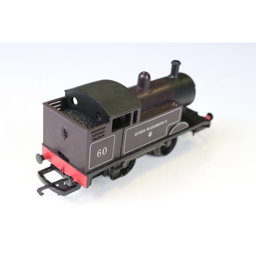 82 - 16 OO gauge locomotives to include Hornby Queen Elizabeth II in maroon livery, Hornby Monty LMS in b... 