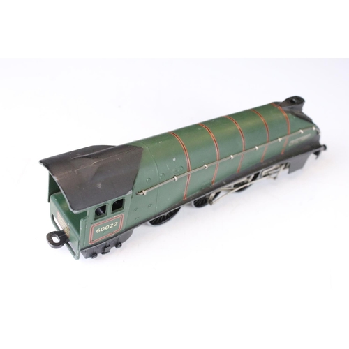 93 - Three Hornby Dublo locomotives to include Sir Nigel Gresley, Mallard and BR 80151 2-6-4 in black liv... 