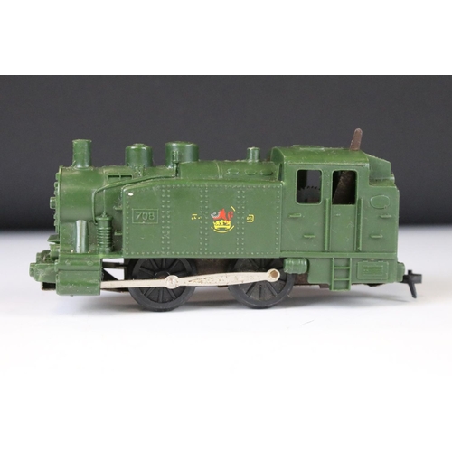 96 - 15 OO gauge locomotives to include 2 x Triang Lord of the Isles in green livery, Hornby Carlisle in ... 