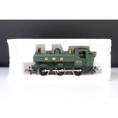 97 - Boxed and incomplete Triang OO gauge RS50 The Defender train set containing 3 x items of rolling sto... 