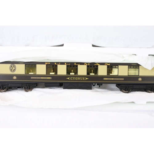 98 - Two ltd edn Hornby OO gauge Coach Packs without outer boxes to include The Golden Arrow and The York... 