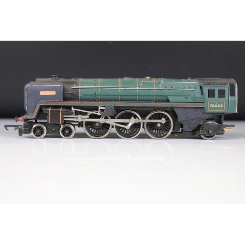 106 - Nine OO gauge locomotives to include Hornby Wilton, Hornby Wilton, Hornby Spitfire, Hornby Albert Ha... 