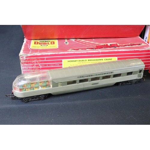 108 - 17 OO gauge items of rolling stock featuring Hornby & Triang including a Hornby Breakdown Crane plus... 