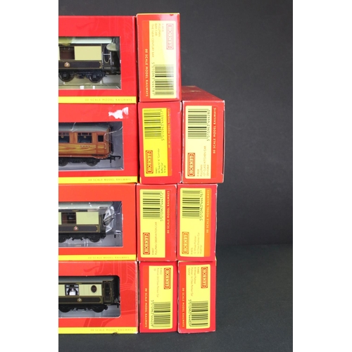 119 - 28 Boxed Hornby OO gauge items of rolling stock to include R4428, R4486, R4601, R4514, R4437 etc